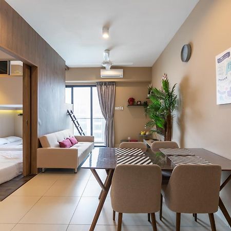 Familia Suite@Midhill Genting Highlands Buitenkant foto